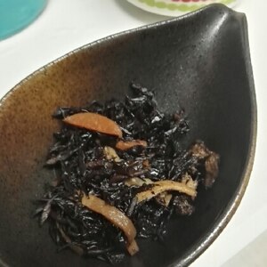 惣菜の定番　ひじきの煮物